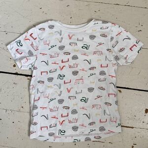 Tucker and Tate size 5 playground t shirt